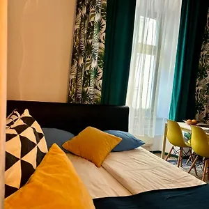  Apartment Vintage Senacka