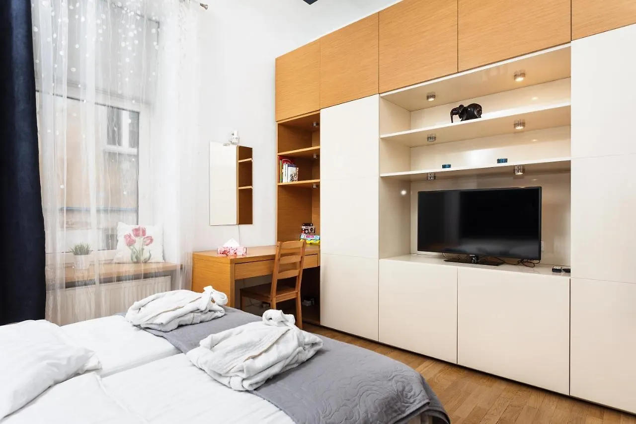 Apartament Vinci Krakau 0*,  Polen
